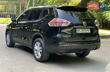 Внедорожник / Кроссовер Nissan Rogue 2016 в 
