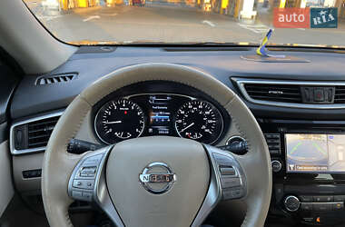 Внедорожник / Кроссовер Nissan Rogue 2014 в 