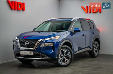 Внедорожник / Кроссовер Nissan Rogue 2023 в Киеве