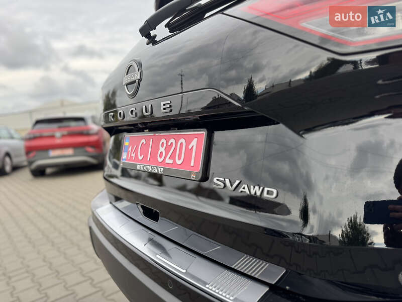 Внедорожник / Кроссовер Nissan Rogue 2024 в Луцке
