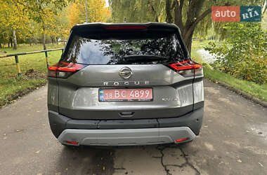 Внедорожник / Кроссовер Nissan Rogue 2021 в 