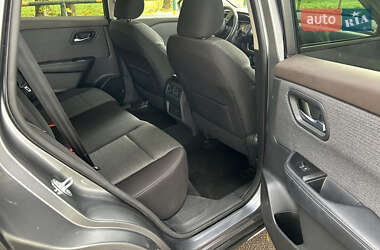 Внедорожник / Кроссовер Nissan Rogue 2021 в 
