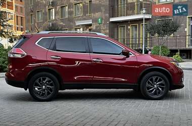 Внедорожник / Кроссовер Nissan Rogue 2014 в 