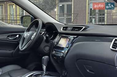 Внедорожник / Кроссовер Nissan Rogue 2014 в 