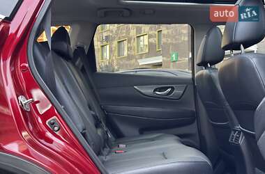 Внедорожник / Кроссовер Nissan Rogue 2014 в 
