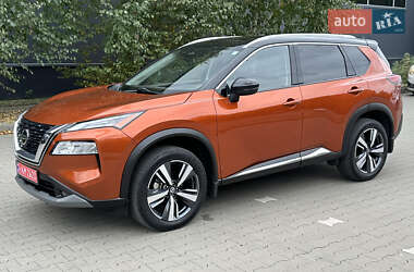 Внедорожник / Кроссовер Nissan Rogue 2021 в Киеве