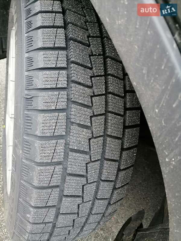 Позашляховик / Кросовер Nissan Rogue 2016 в Чернігові