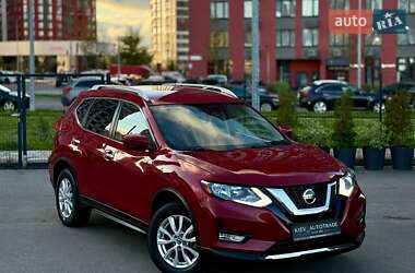 Внедорожник / Кроссовер Nissan Rogue 2016 в 