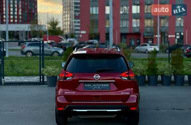 Внедорожник / Кроссовер Nissan Rogue 2016 в 