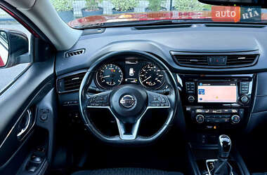 Внедорожник / Кроссовер Nissan Rogue 2016 в 