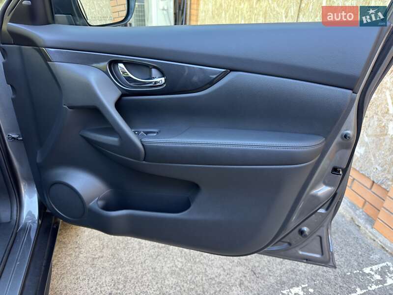 Позашляховик / Кросовер Nissan Rogue 2018 в Харкові