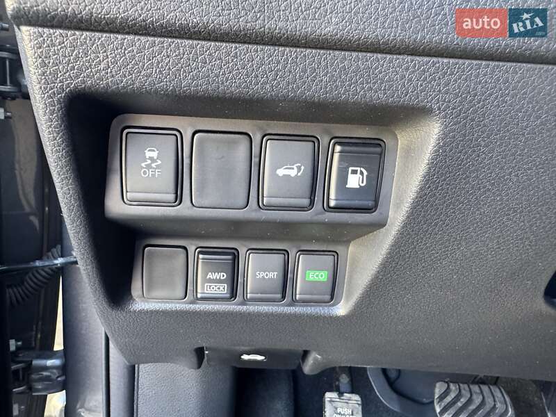 Позашляховик / Кросовер Nissan Rogue 2018 в Харкові