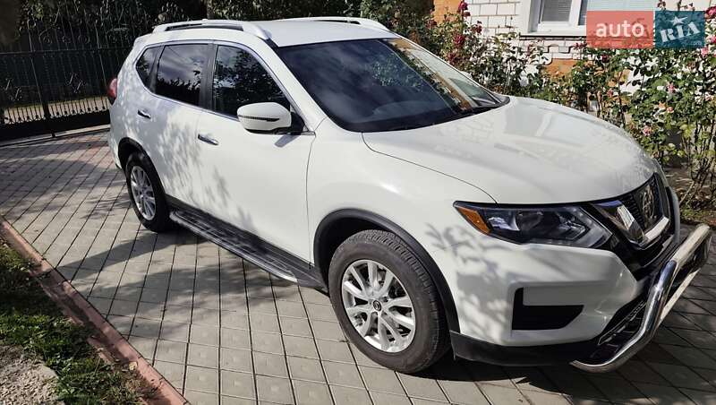 Внедорожник / Кроссовер Nissan Rogue 2017 в Тростянце фото 17 Внедорожник / Кроссовер Nissan Rogue 2017 в Тростянце