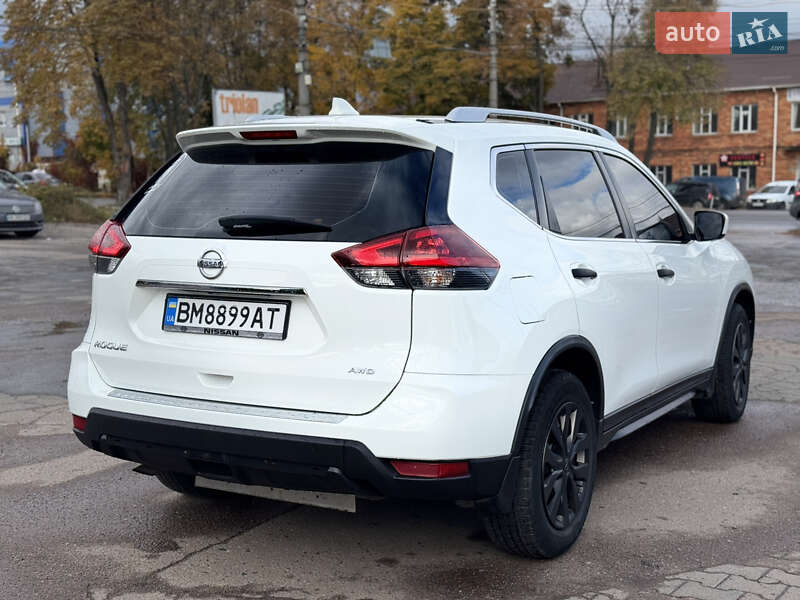 Внедорожник / Кроссовер Nissan Rogue 2018 в Сумах
