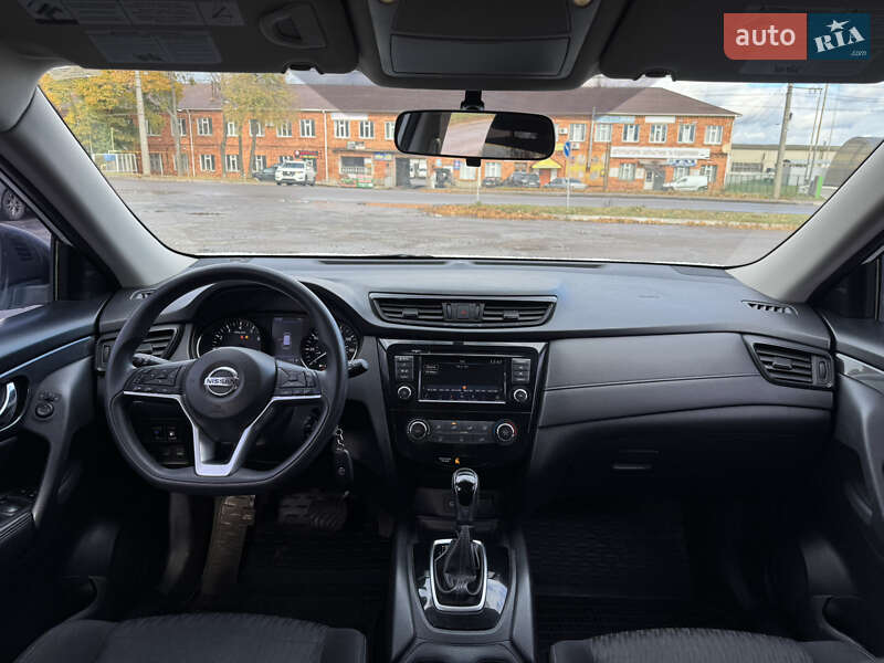 Внедорожник / Кроссовер Nissan Rogue 2018 в Сумах