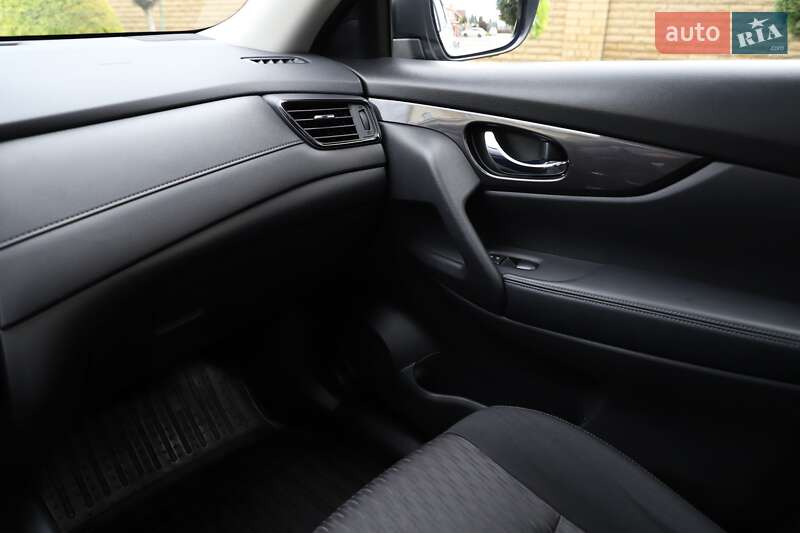 Позашляховик / Кросовер Nissan Rogue 2019 в Білій Церкві