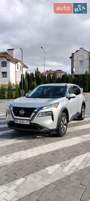 Nissan Rogue 2021