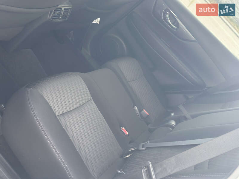 Внедорожник / Кроссовер Nissan Rogue 2019 в Житомире