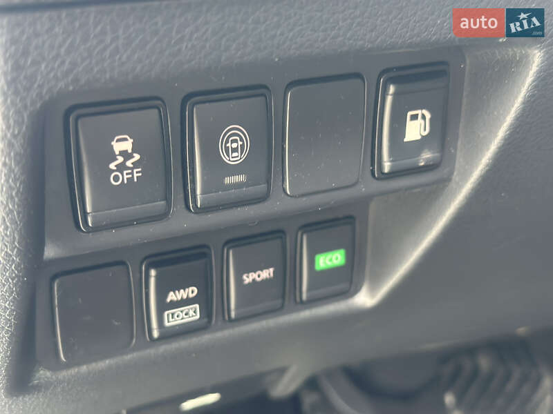 Внедорожник / Кроссовер Nissan Rogue 2019 в Житомире