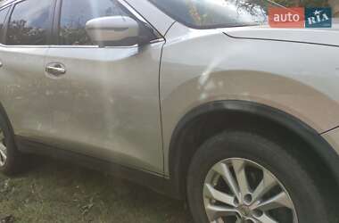 Внедорожник / Кроссовер Nissan Rogue 2015 в 