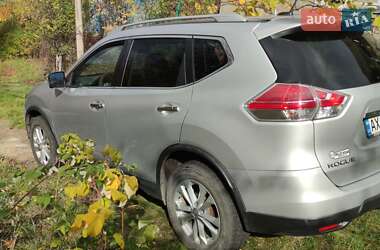 Внедорожник / Кроссовер Nissan Rogue 2015 в 