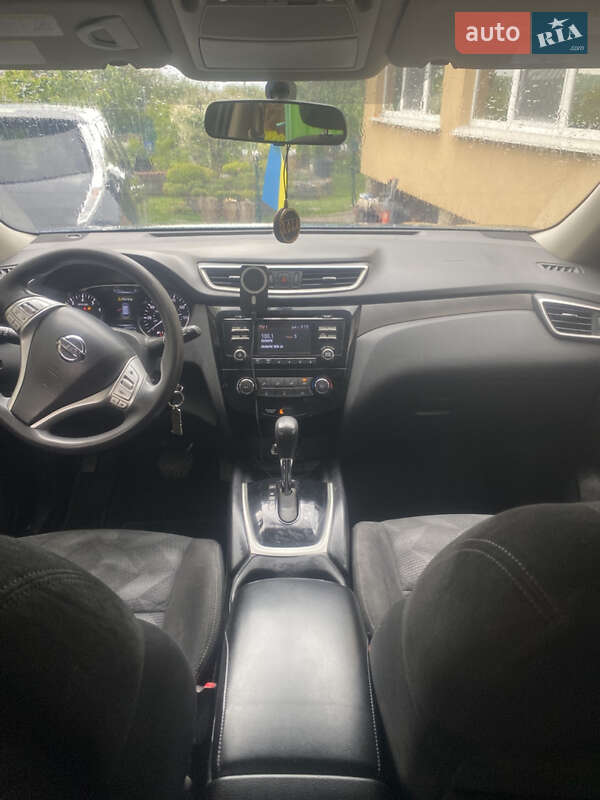 Внедорожник / Кроссовер Nissan Rogue 2014 в Хмельницком