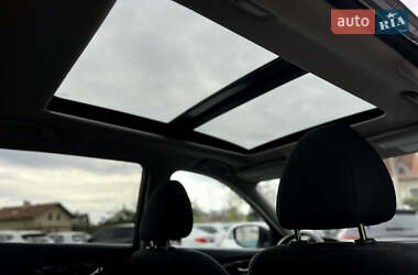 Внедорожник / Кроссовер Nissan Rogue 2017 в 