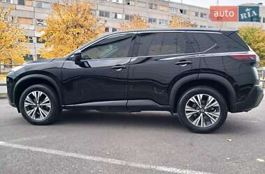 Внедорожник / Кроссовер Nissan Rogue 2021 в 