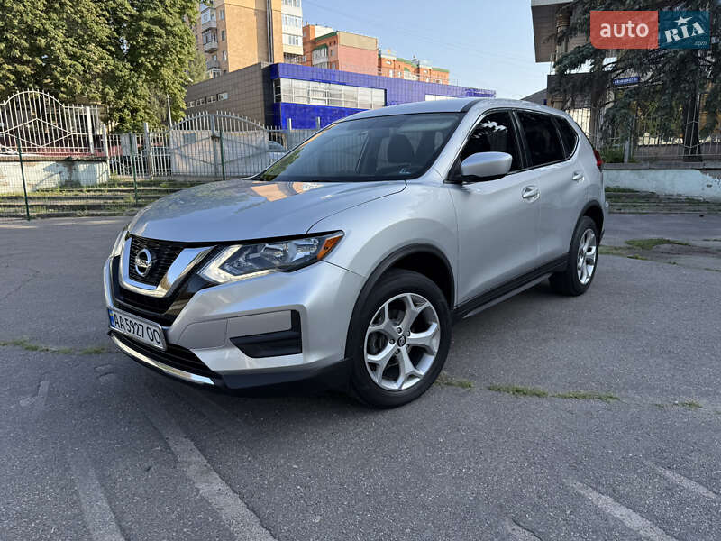 Внедорожник / Кроссовер Nissan Rogue 2016 в Полтаве фото Внедорожник / Кроссовер Nissan Rogue 2016 в Полтаве
