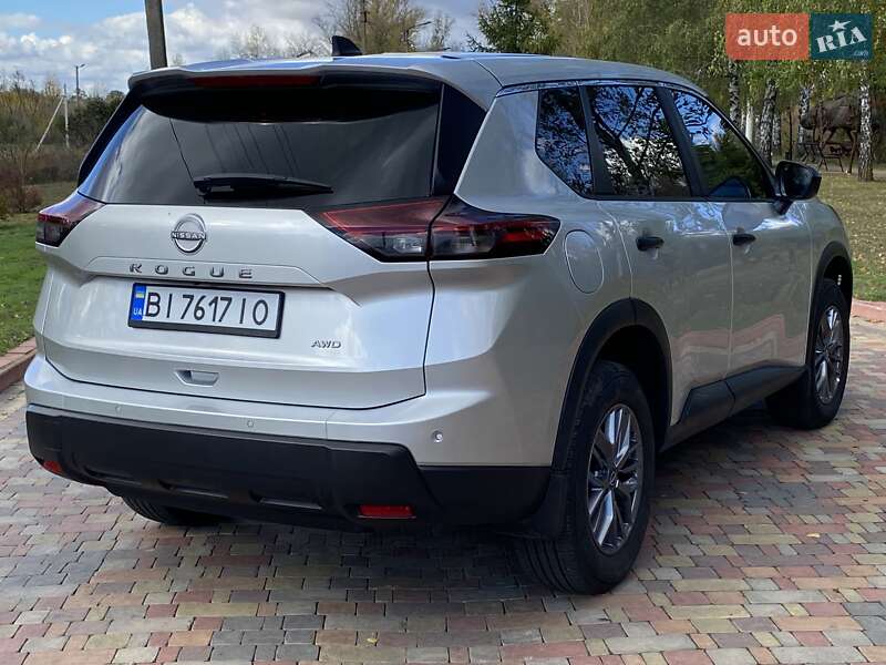 Внедорожник / Кроссовер Nissan Rogue 2024 в Киеве