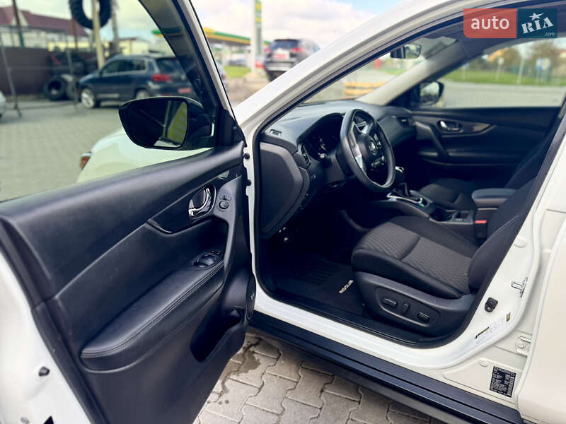Позашляховик / Кросовер Nissan Rogue 2017 в Кам'янець-Подільському фото 16 Позашляховик / Кросовер Nissan Rogue 2017 в Кам'янець-Подільському