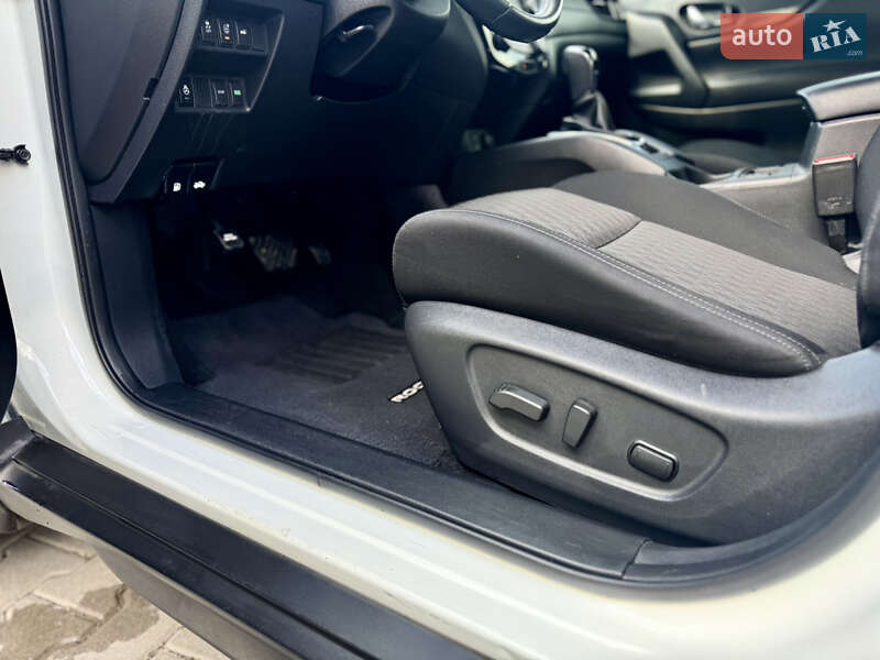 Позашляховик / Кросовер Nissan Rogue 2017 в Кам'янець-Подільському фото 20 Позашляховик / Кросовер Nissan Rogue 2017 в Кам'янець-Подільському