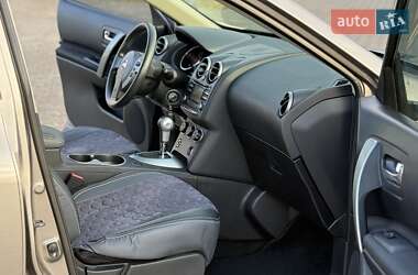 Внедорожник / Кроссовер Nissan Rogue 2015 в 