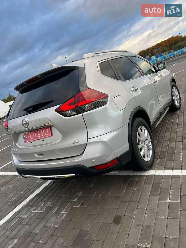 Внедорожник / Кроссовер Nissan Rogue 2019 в Шептицькому