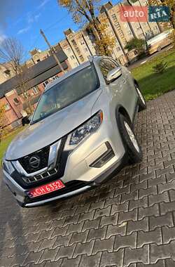 Позашляховик / Кросовер Nissan Rogue 2019 в 