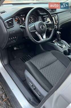 Позашляховик / Кросовер Nissan Rogue 2019 в 