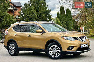 Внедорожник / Кроссовер Nissan Rogue 2014 в 