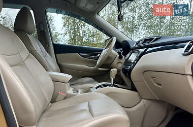 Внедорожник / Кроссовер Nissan Rogue 2014 в 