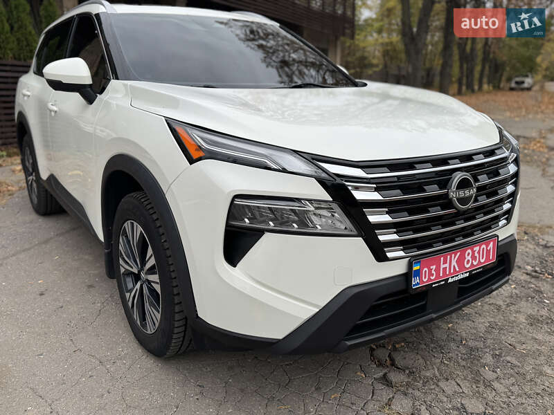 Позашляховик / Кросовер Nissan Rogue 2021 в Харкові