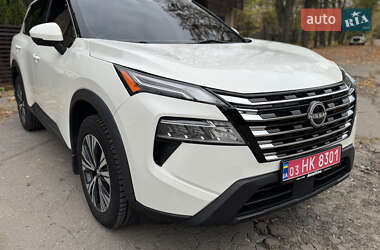 Внедорожник / Кроссовер Nissan Rogue 2021 в 