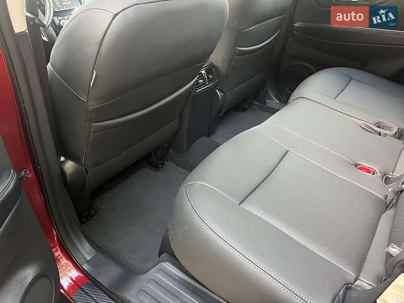 Внедорожник / Кроссовер Nissan Rogue 2018 в Киеве фото 25 Внедорожник / Кроссовер Nissan Rogue 2018 в Киеве