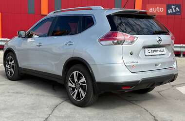 Внедорожник / Кроссовер Nissan Rogue 2015 в 