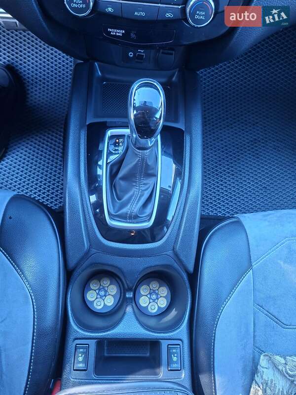 Внедорожник / Кроссовер Nissan Rogue 2018 в Одессе фото 12 Внедорожник / Кроссовер Nissan Rogue 2018 в Одессе