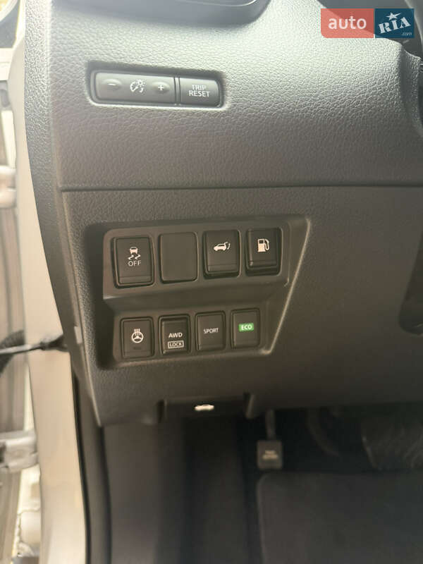 Внедорожник / Кроссовер Nissan Rogue 2018 в Запорожье фото 14 Внедорожник / Кроссовер Nissan Rogue 2018 в Запорожье