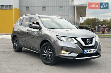 Позашляховик / Кросовер Nissan Rogue 2017 в  фото 5 Позашляховик / Кросовер Nissan Rogue 2017 в