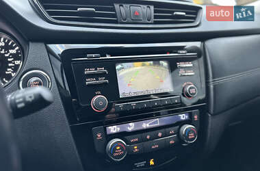 Позашляховик / Кросовер Nissan Rogue 2017 в  фото 28 Позашляховик / Кросовер Nissan Rogue 2017 в