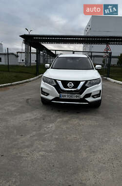 Внедорожник / Кроссовер Nissan Rogue 2018 в Коростене