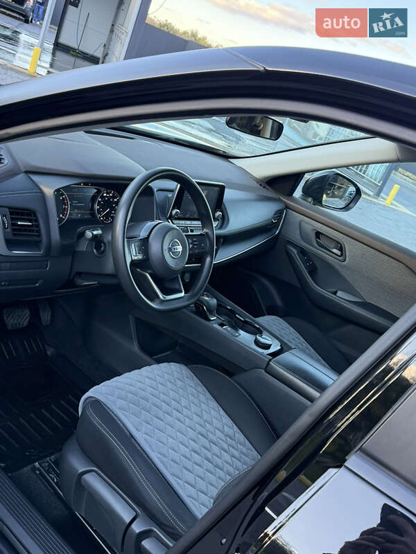 Внедорожник / Кроссовер Nissan Rogue 2021 в Шептицькому