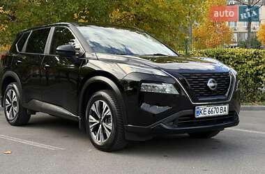 Внедорожник / Кроссовер Nissan Rogue 2022 в 