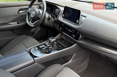 Внедорожник / Кроссовер Nissan Rogue 2022 в 
